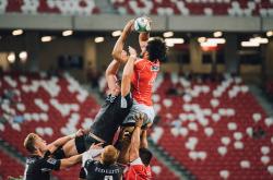 夏季联赛最新形势：曼城高居榜首，巴黎圣日耳曼强势追赶，冠军归属成迷